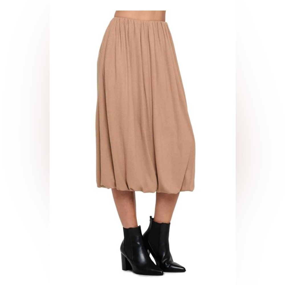 NWT Midi Bubble Skirt
